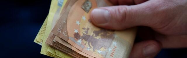 Европарламент запретит платежи наличными на сумму более 10 000 евро